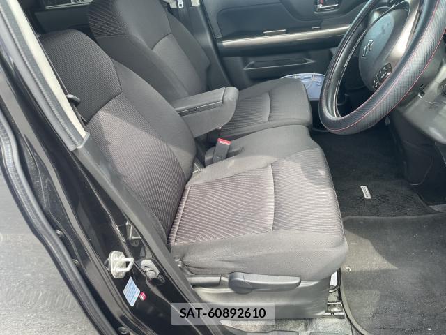 Suzuki SPACIA 2017-12 8008674-4