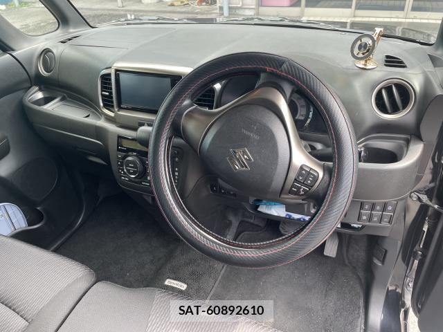 Suzuki SPACIA 2017-12 8008674-5