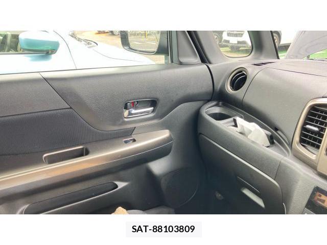 Suzuki SPACIA 2017-05 8009807-13