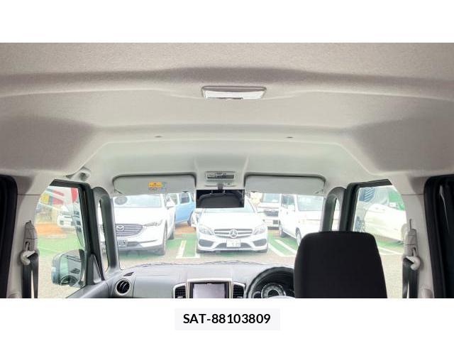 Suzuki SPACIA 2017-05 8009807-15