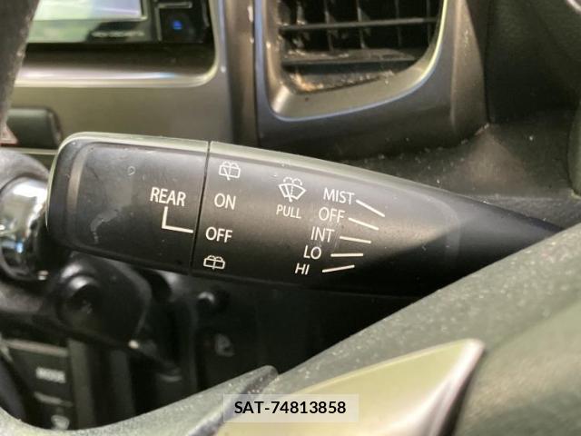 Suzuki SPACIA 2017-03 8012490-17