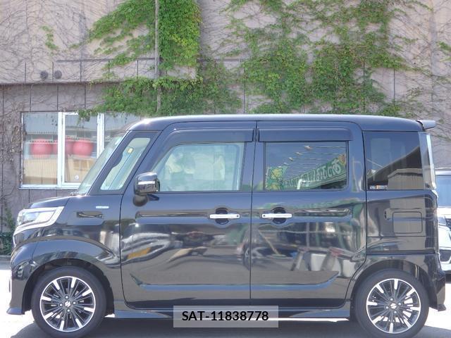 Suzuki SPACIA 2023-07 8004364-7