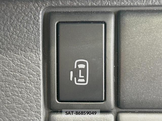 Suzuki SPACIA 2013-08 8004766-3