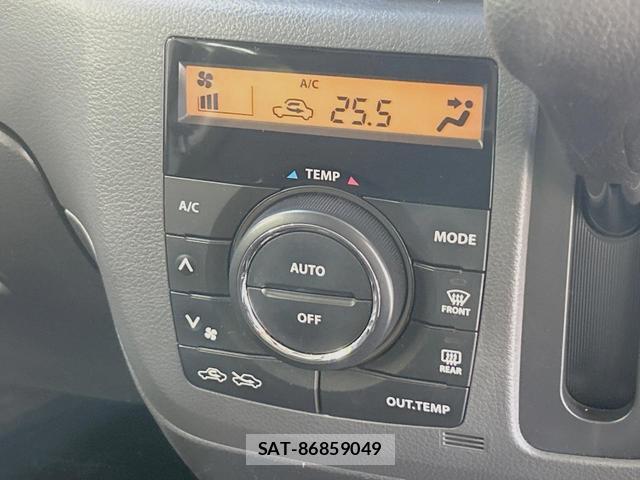 Suzuki SPACIA 2013-08 8004766-4