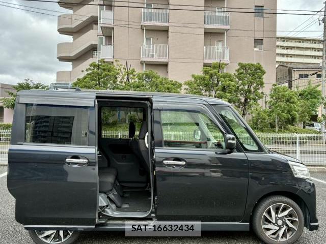 Suzuki SPACIA 2016-08 8004842-3