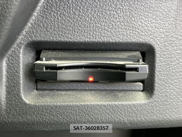 Suzuki SPACIA 2014-11 8005920-16