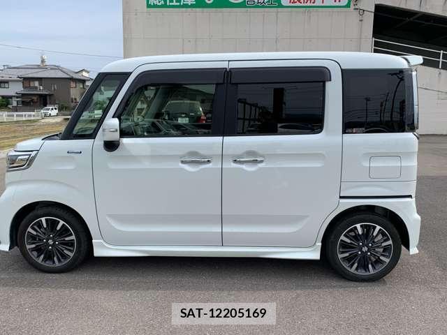Suzuki SPACIA 2022-03 8006110-13