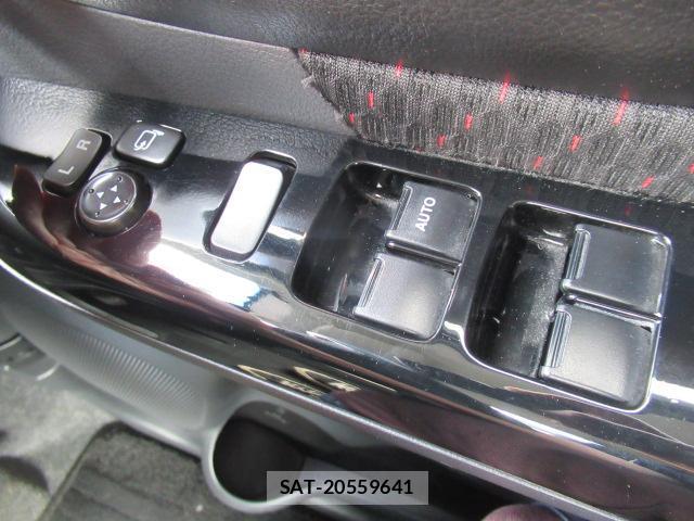 Suzuki SPACIA 2015-06 8006595-9