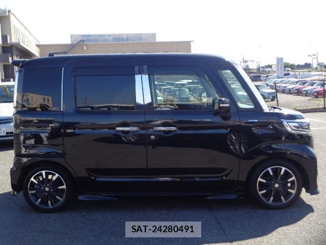 Suzuki SPACIA 2018-07 8006639-4