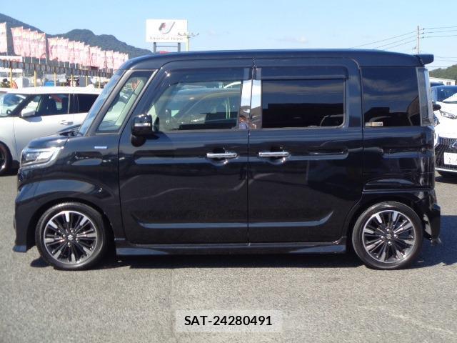 Suzuki SPACIA 2018-07 8006639-8