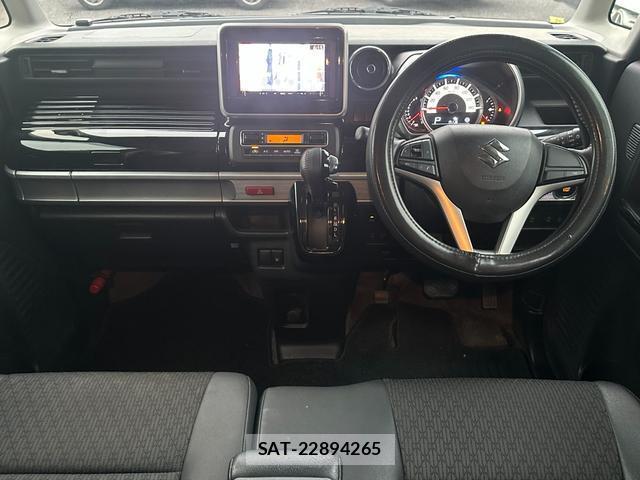 Suzuki SPACIA 2018-09 8006832-1