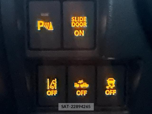 Suzuki SPACIA 2018-09 8006832-6