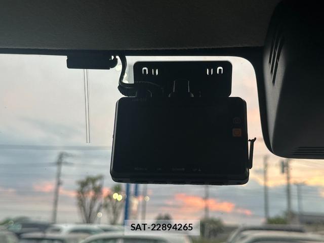 Suzuki SPACIA 2018-09 8006832-7