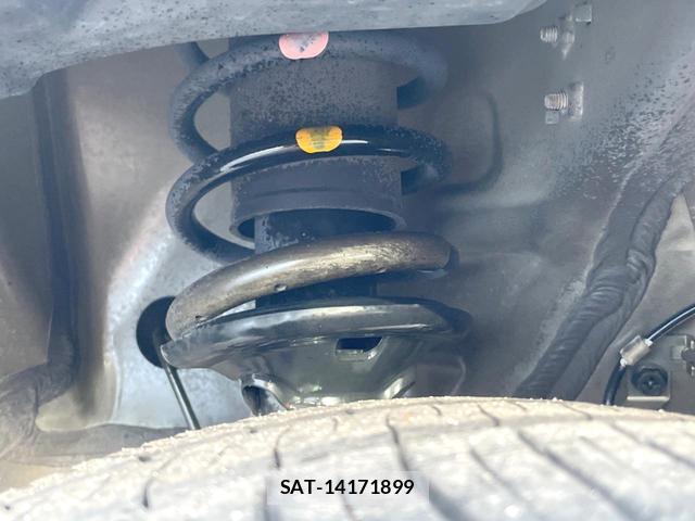 Suzuki SPACIA 2013-11 8007049-19
