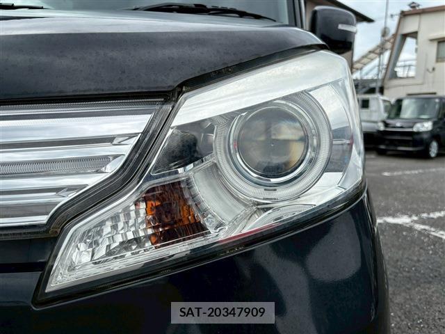 Suzuki SPACIA 2014-07 8007289-9