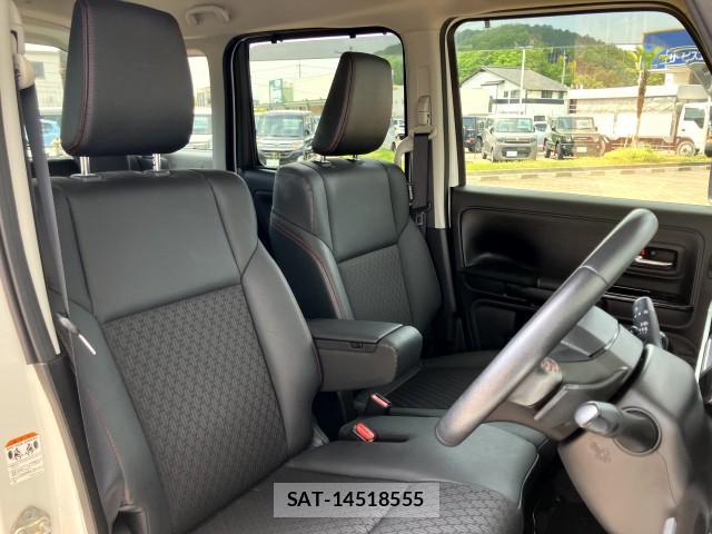 Suzuki SPACIA 2018-07 8008772-16