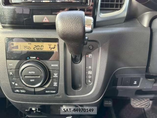 Suzuki SPACIA 2014-07 8009764-15