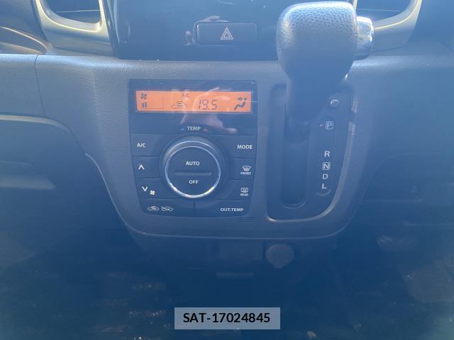Suzuki SPACIA 2013-06 8010400-10