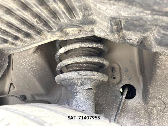 Suzuki SPACIA 2021-05 8010438-18