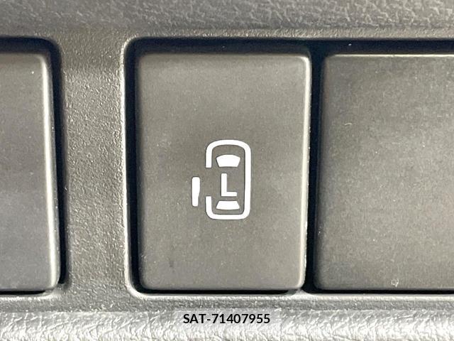 Suzuki SPACIA 2021-05 8010438-2