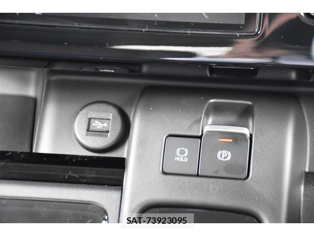Suzuki SPACIA 2026-07 8010912-17