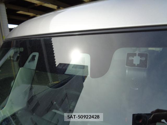 Suzuki SPACIA 2021-06 8010983-3