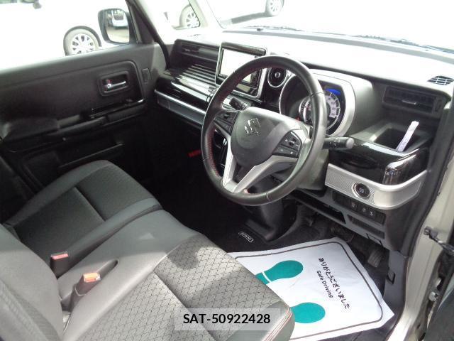 Suzuki SPACIA 2021-06 8010983-4
