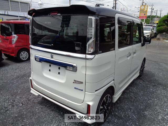 Suzuki SPACIA 2021-06 8010988-1