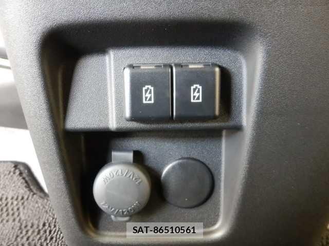Suzuki SPACIA 2022-09 8011040-13