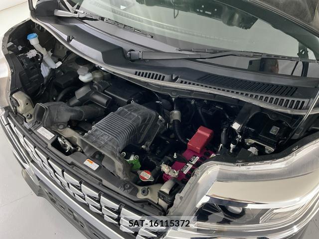 Suzuki SPACIA 2023-04 8011484-18