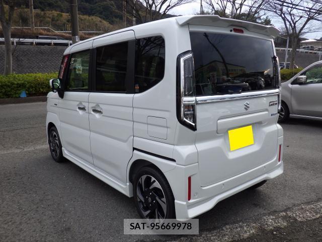 Suzuki SPACIA 2025-12 8011658-6