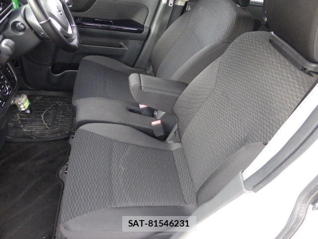 Suzuki SPACIA 2015-01 8011698-4