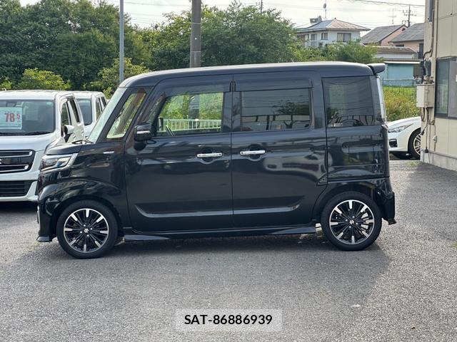 Suzuki SPACIA 2018-03 8011854-6