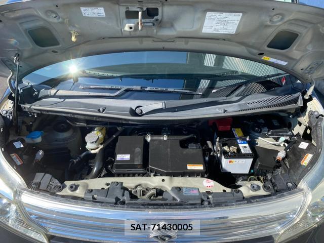 Suzuki SPACIA 2013-10 8012127-12
