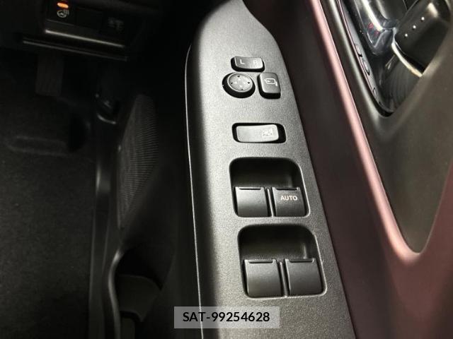 Suzuki SPACIA 2026-02 8012229-17