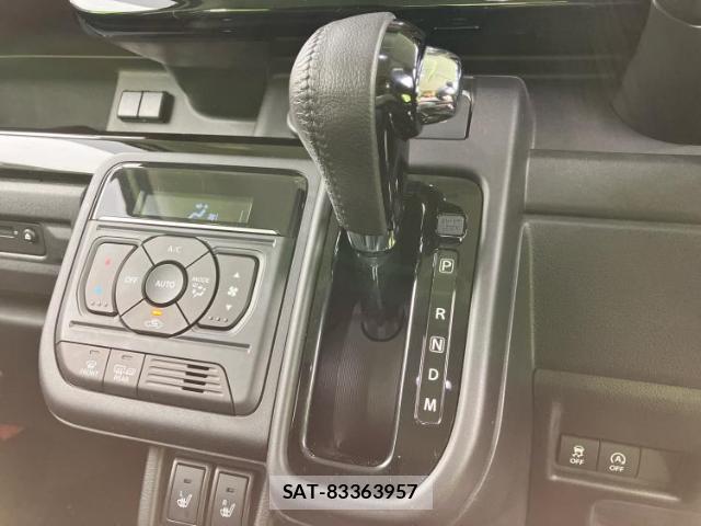 Suzuki SPACIA 2024-03 8012300-17