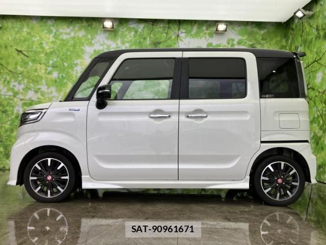 Suzuki SPACIA 2019-06 8012301-1