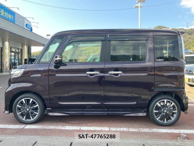 Suzuki SPACIA 2019-06 8012305-1