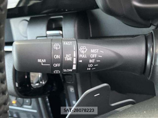 Suzuki SPACIA 2026-02 8012385-11