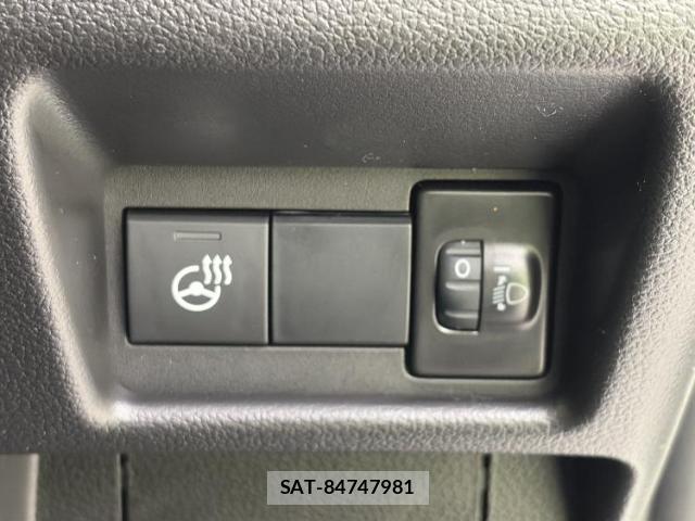 Suzuki SPACIA 2026-02 8012392-15