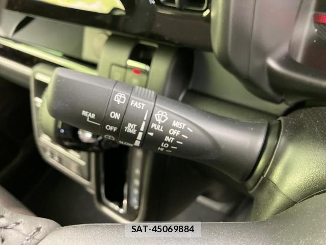 Suzuki SPACIA 2026-03 8012412-11
