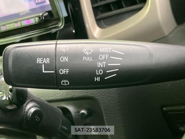 Suzuki SPACIA 2015-01 8012432-15