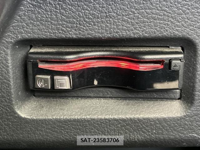 Suzuki SPACIA 2015-01 8012432-17