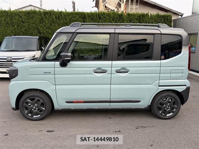 Suzuki SPACIA 2025-10 8010835-2