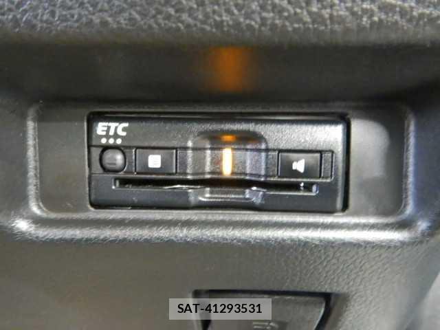 Suzuki SPACIA 2023-09 8011027-12