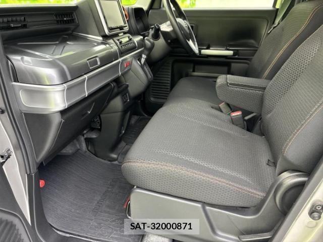 Suzuki SPACIA 2019-06 8012232-5