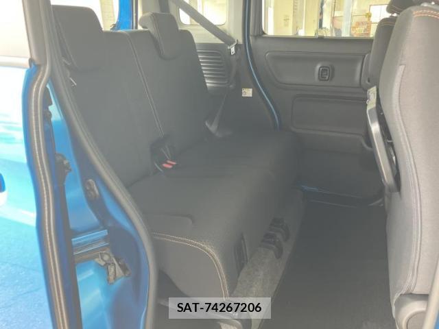 Suzuki SPACIA 2019-05 8012461-4