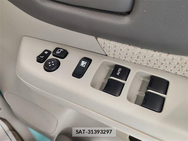 Suzuki SPACIA 2016-07 8006599-17