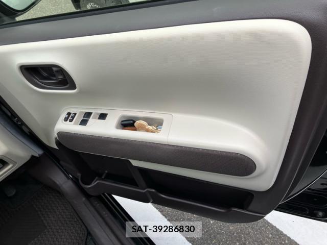 Toyota SPADE 2014-03 8005344-11