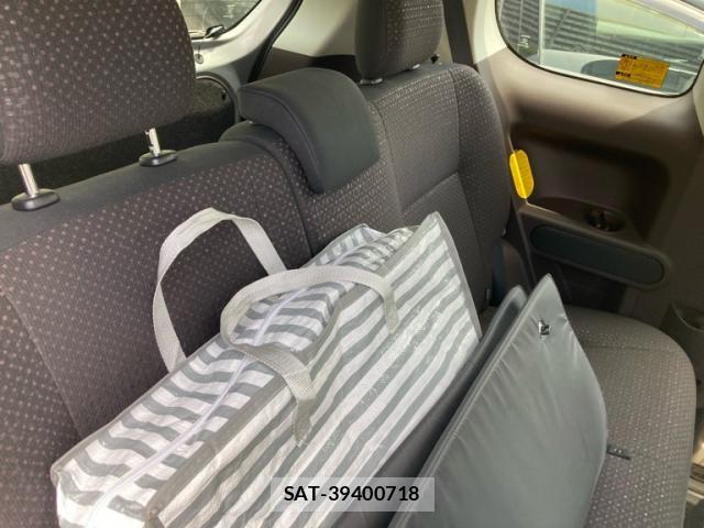 Toyota SPADE 2013-01 8005376-11